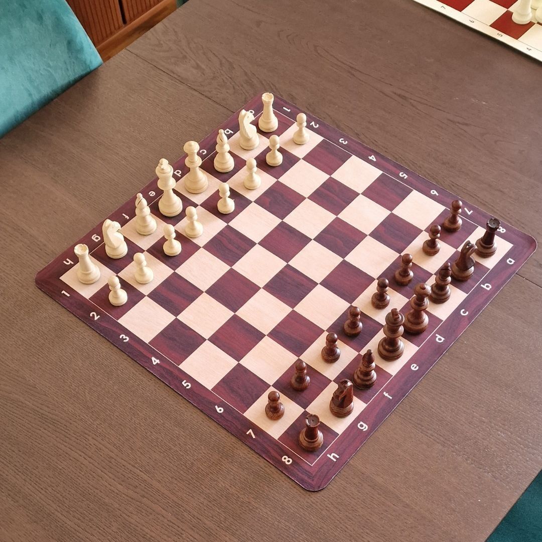 Tablero de ajedrez de espuma "Soft Touch" de caoba - 50x50cm - Juego completo