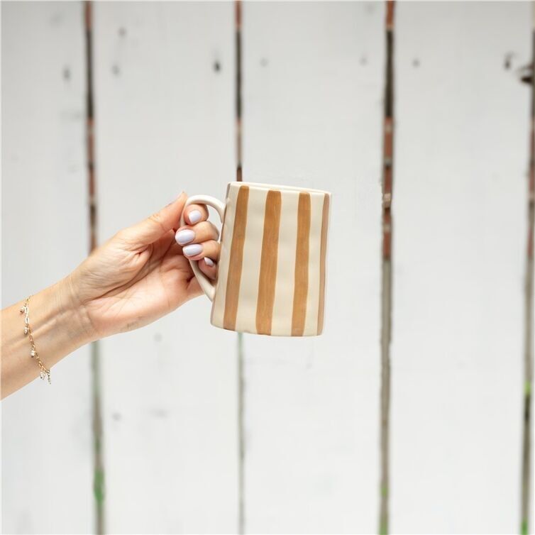 Youngson Striped Ceramic Mug – Perfect for Your Favorite Drinks (4.9" x 3.5")