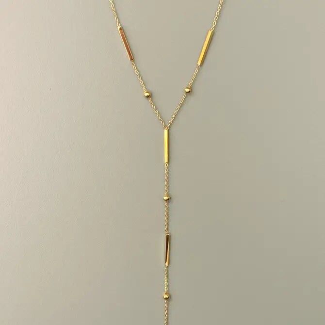 Die lange Stick-Halskette