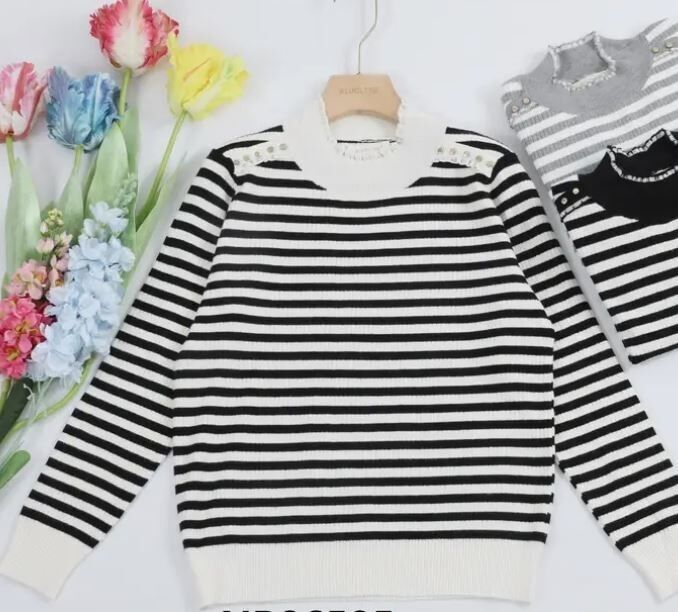 Maglia a righe con borchie dorate Zara