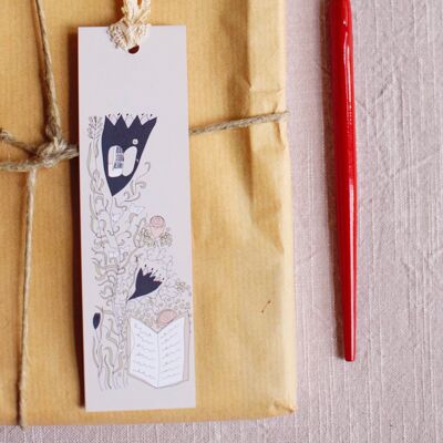Book Flowers bookmark, organic cotton lace