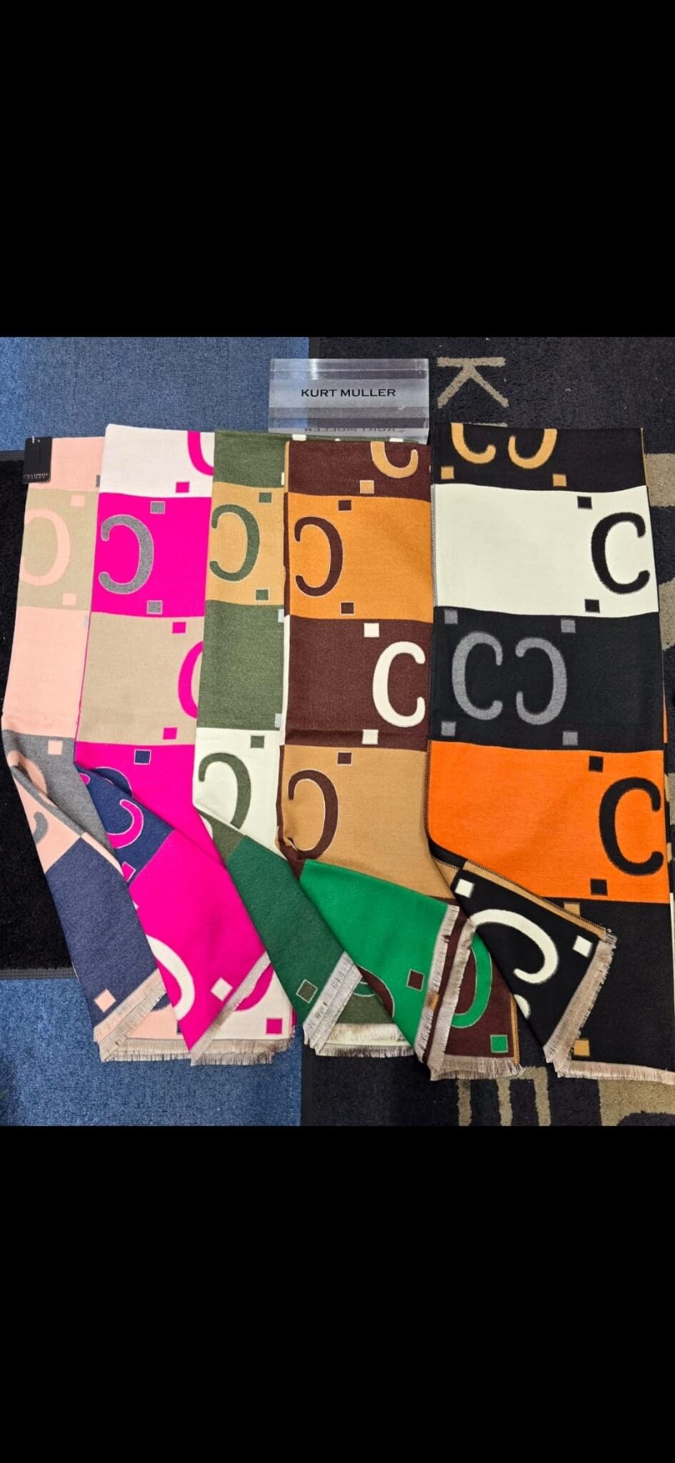 Chal de lana de cachemir CC con rayas en contraste