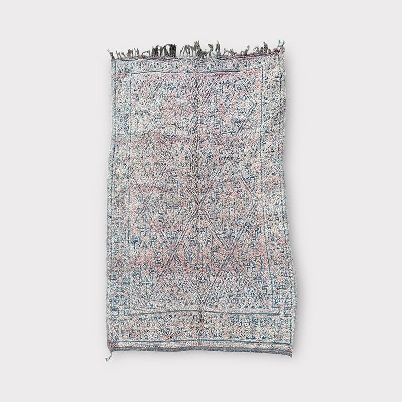 Ammod – Vintage Beni Mguild Rug 195×300 cm – Handwoven Moroccan Wool Rug with Diamond Pattern