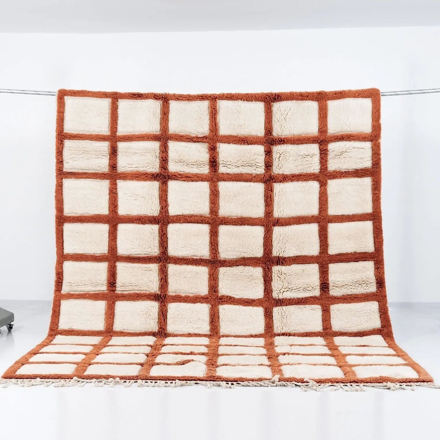 Tappeto marocchino personalizzato Gridwork Delight – Tappeto tessuto a mano Beni Ourain – Su misura per il tuo stile