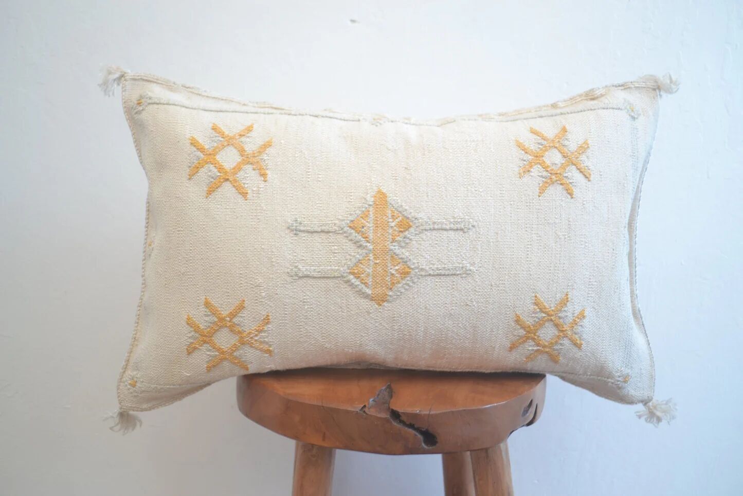 Cuscino in seta Sabra – Lombare – Fatto a mano in Marocco con seta di cactus di agave sahariana