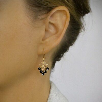 Boucles d'oreilles coeur en or filigrane avec cristaux noirs