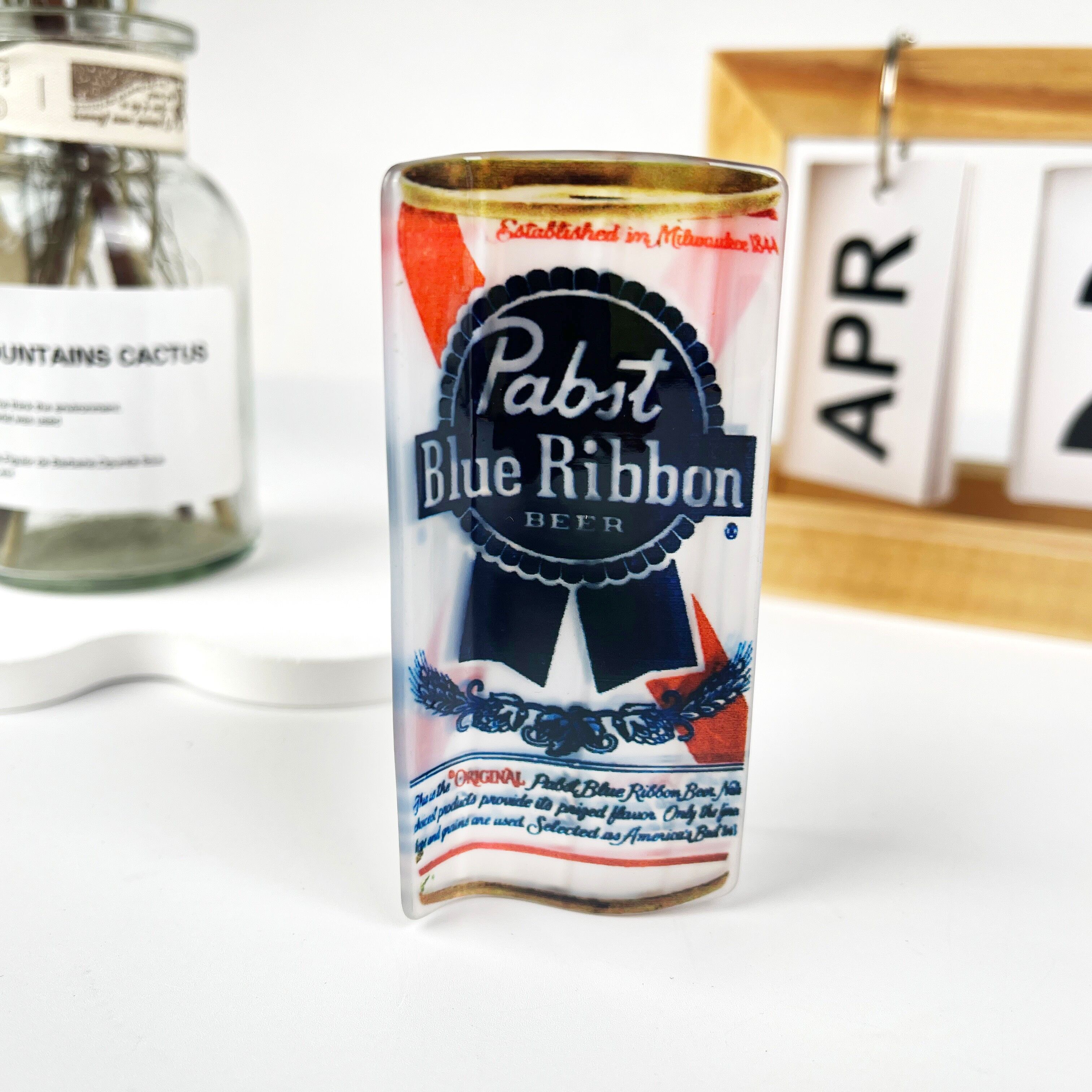 Haarspange mit blauem Bierdosen-Print