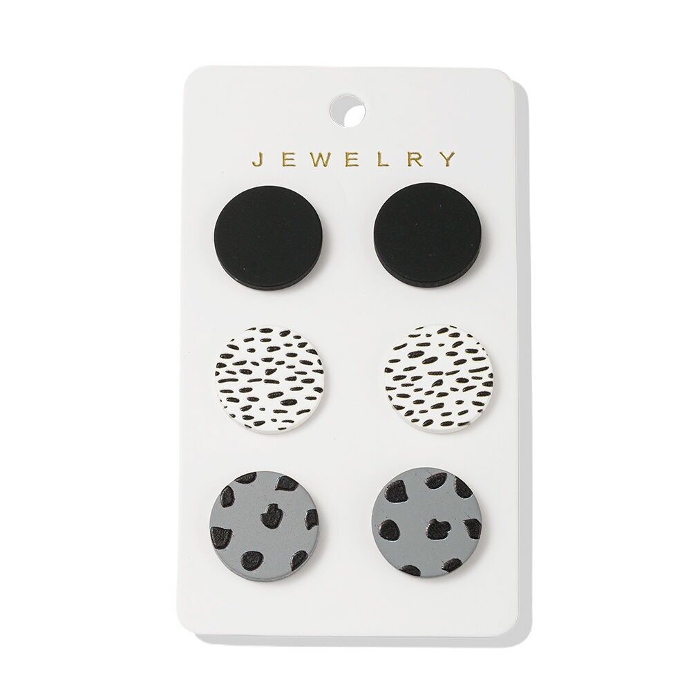 Acrylic stud earring set - 18 mm diameter