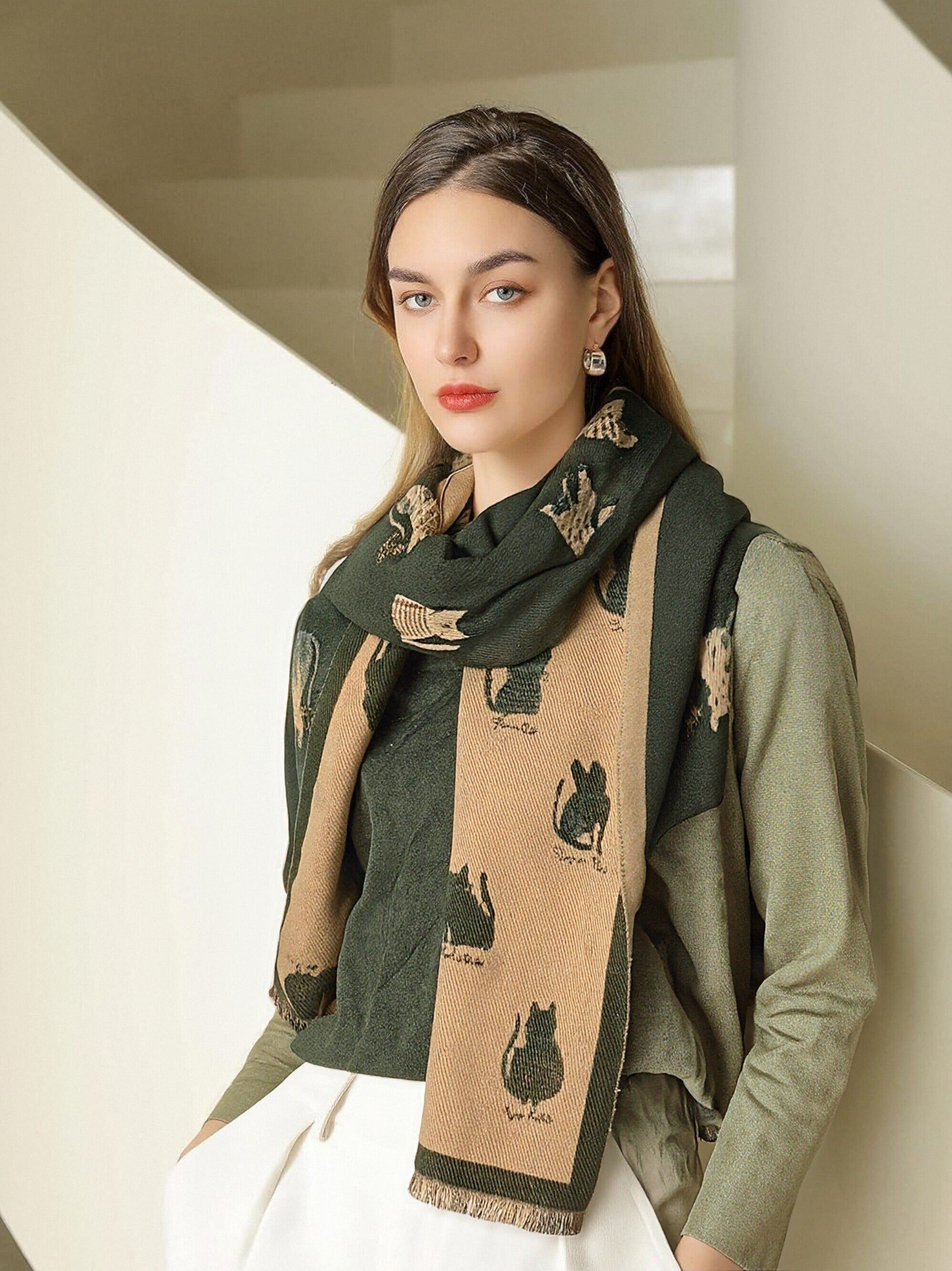 Bufanda de doble faz con tacto de cachemir y bolsa de regalo – Accesorio de moda de invierno de la colección Coveri, 253006