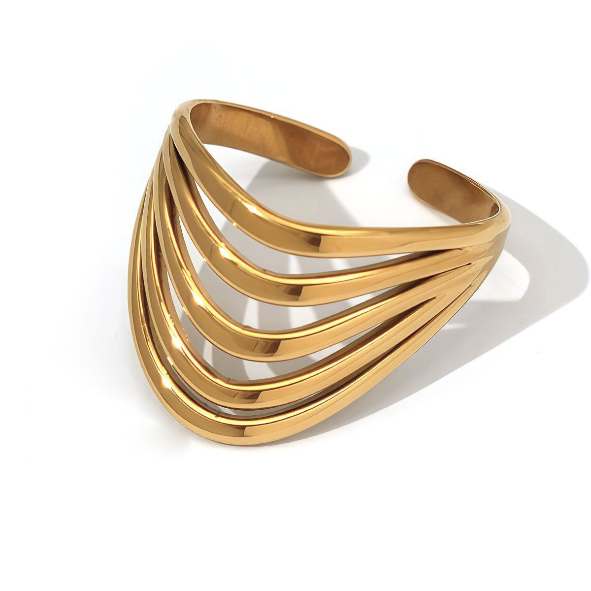 Anello regolabile placcato oro con motivo traforato e 5 punte curve