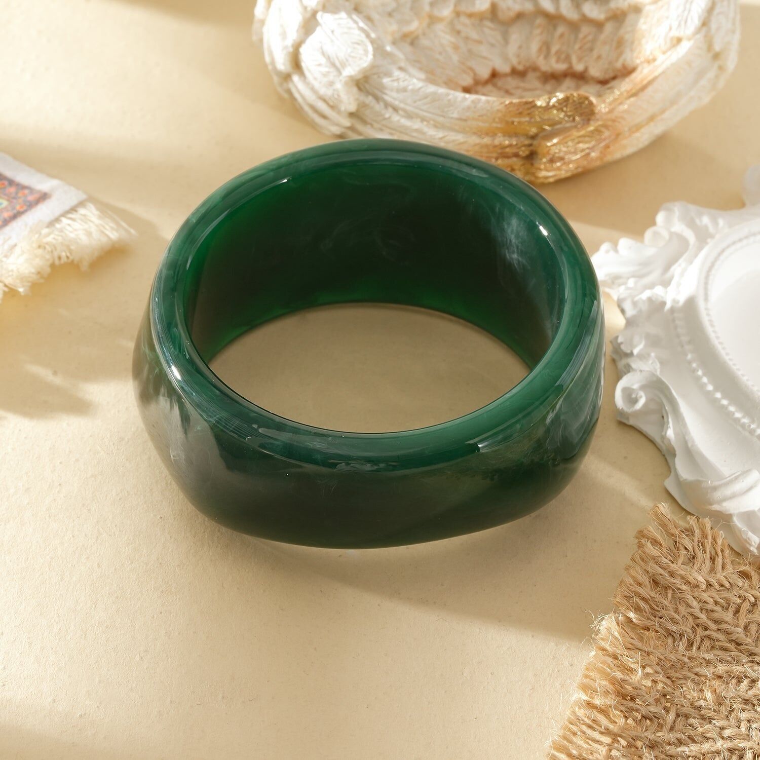 Bracciale rigido spesso in resina marmorizzata verde