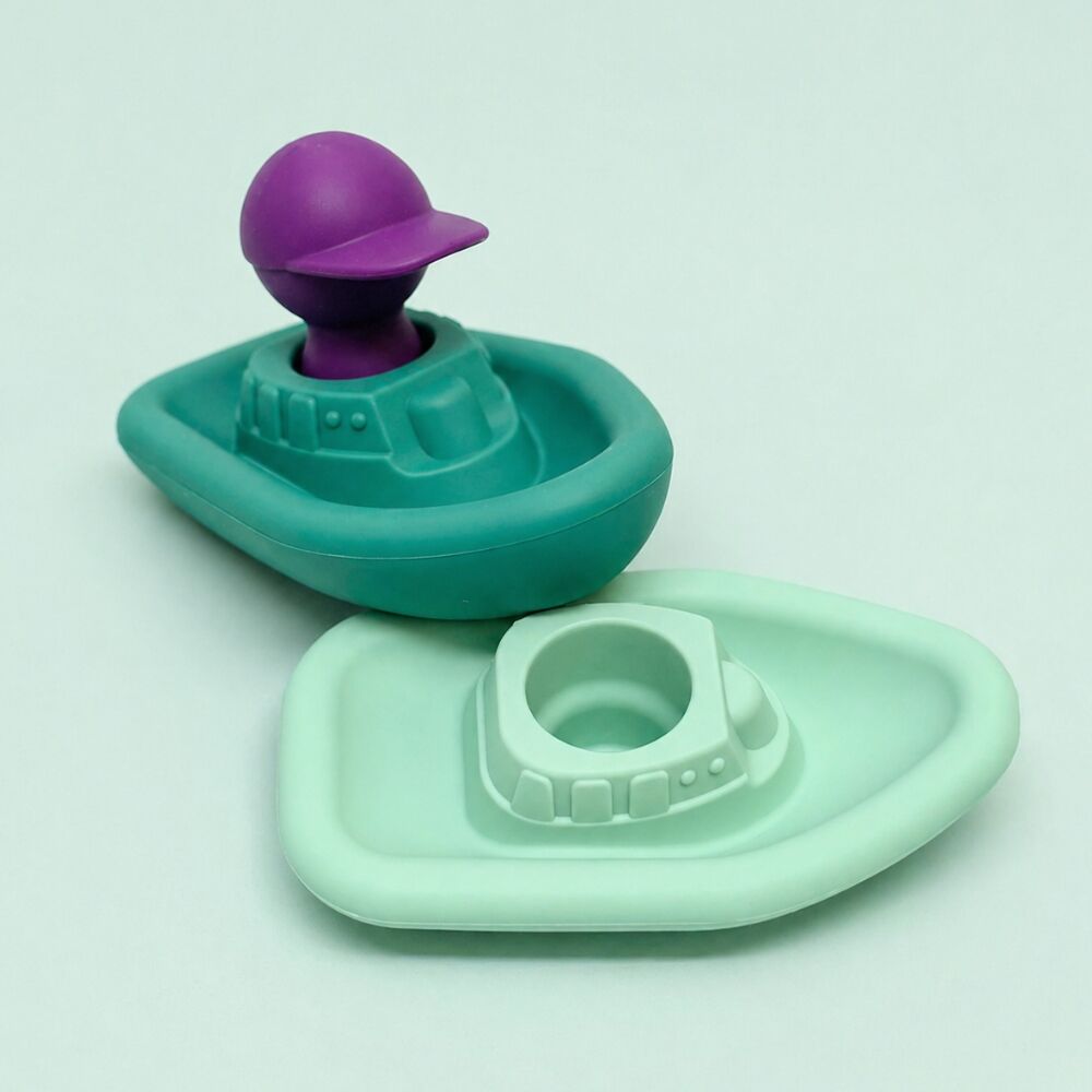 Set de juguetes de baño de silicona - 2 barcos + 1 capitán verde/berenjena - Juguetes educativos - Marca francesa