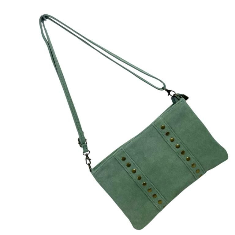 Borsa a mano in pelle scamosciata con borchie frontali. B2B