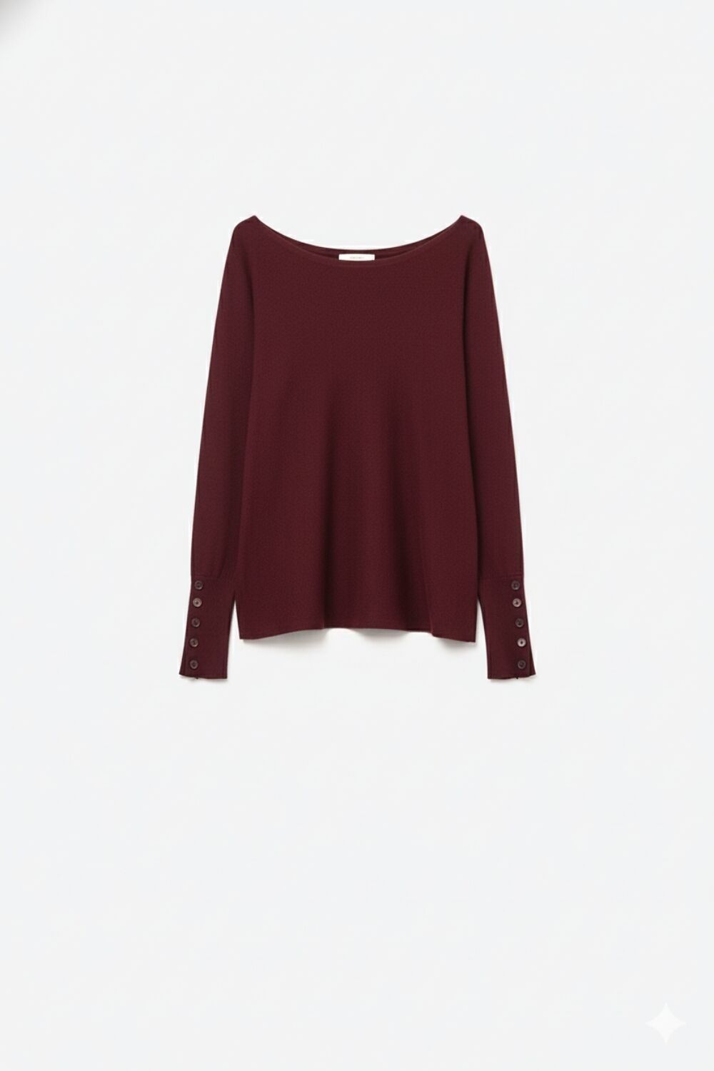 Maglione bordeaux in morbida maglia con dettagli abbottonati sulle maniche