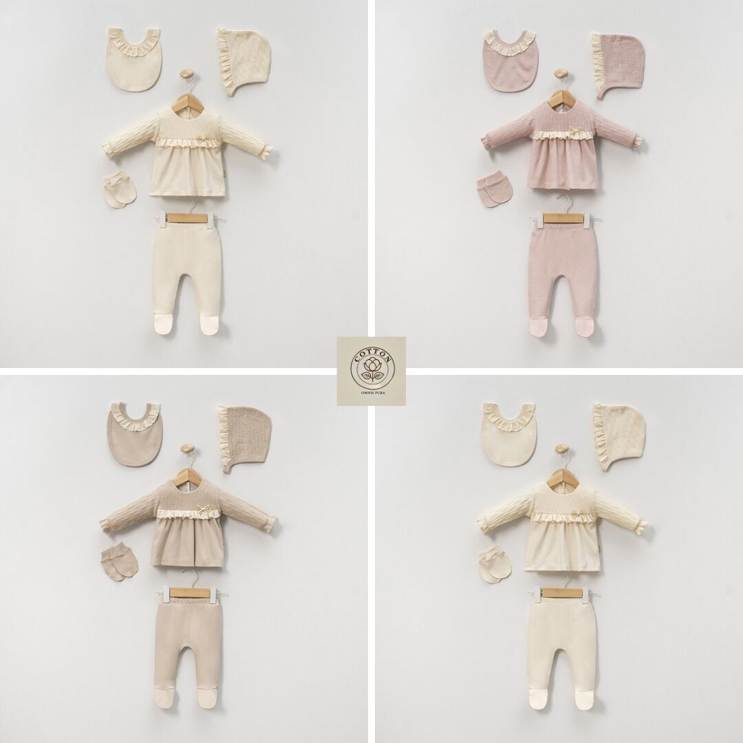 Ensemble bébé 5 pièces (0-3 mois) composé de quatre hauts en maille douce, coloris rose, beige et crème.