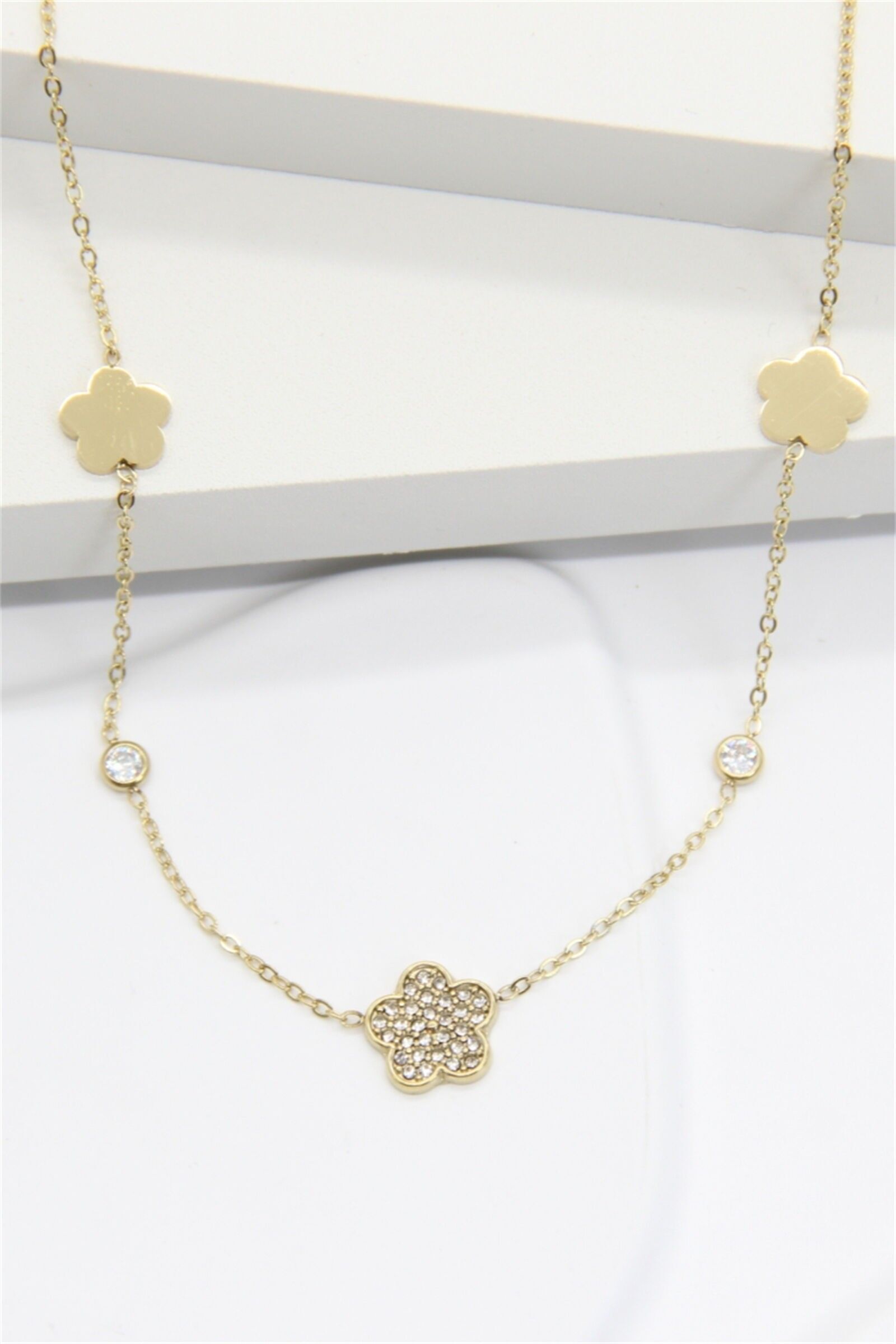 Halskette mit goldenem Kleeblatt aus Edelstahl – Glücksbringer-Schmuck für Damen