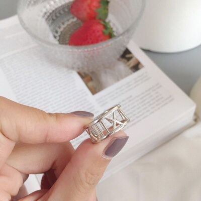 Rome Number Ring Silver