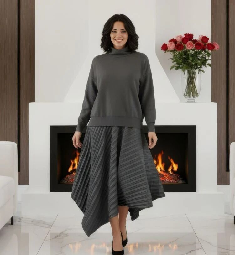 Conjunto de dos piezas con falda plisada a juego