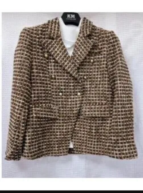 Blazer de cuadros tweed con botones dorados