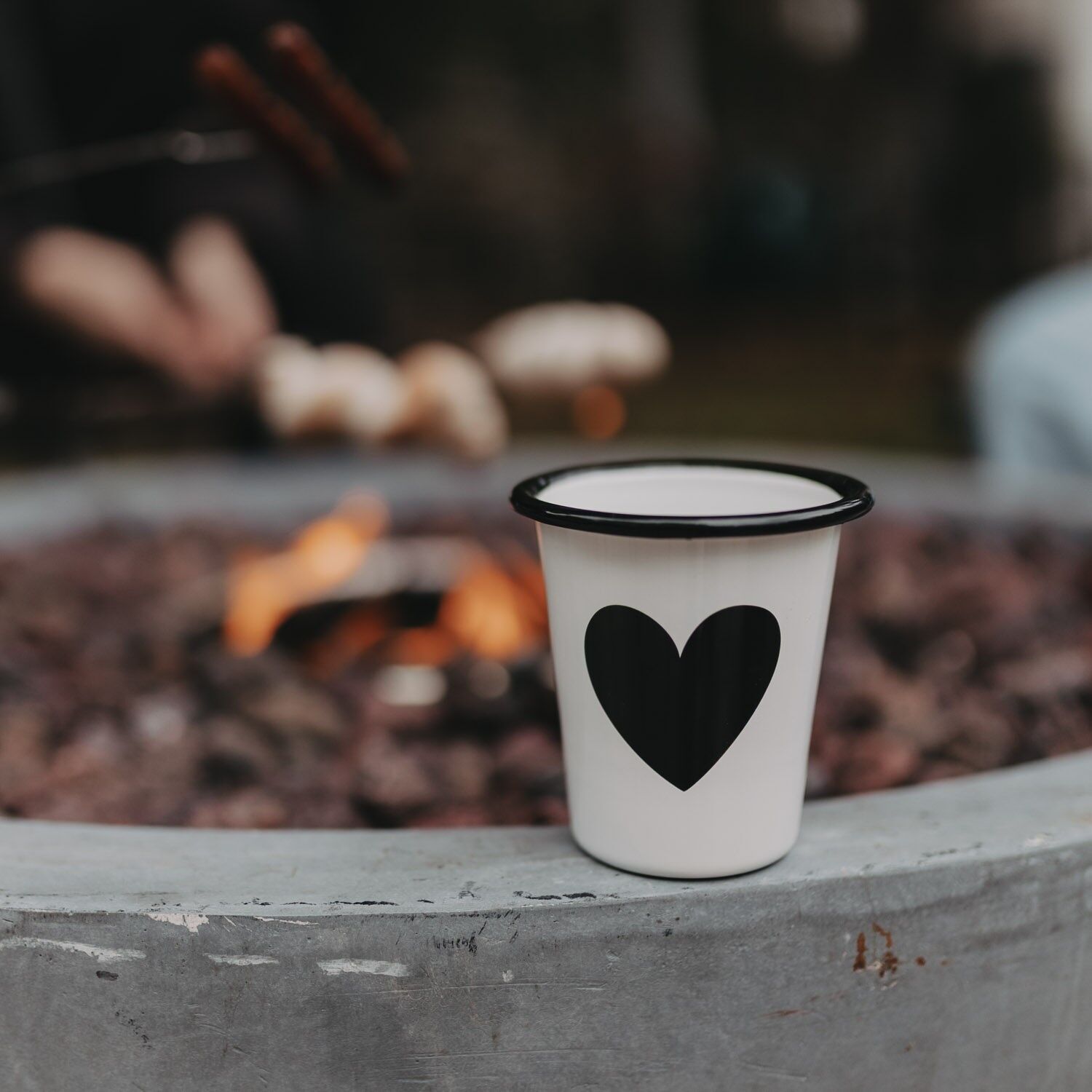 Enamel mug heart off-white (PU = 6 pcs)
