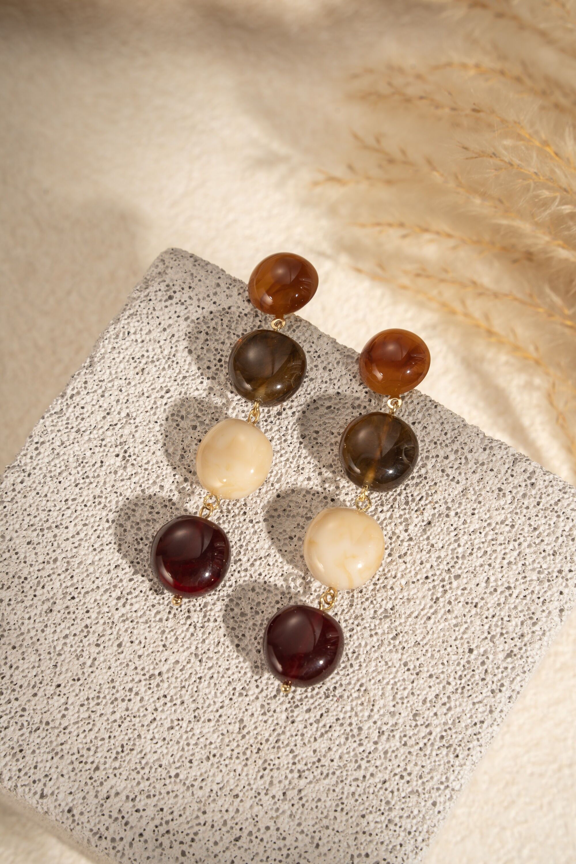 Elegante ovale Ohrringe aus Kunstharz mit Farbverlauf für Damen, Stahl