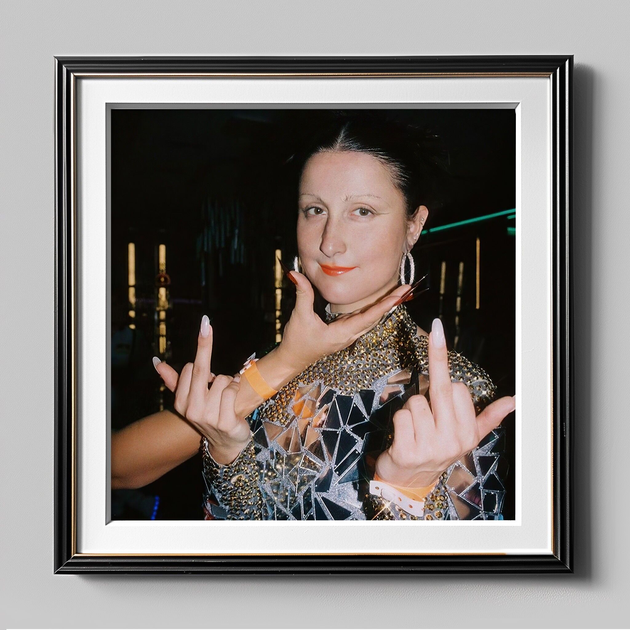 Mona Wild Muse Kunstdruck