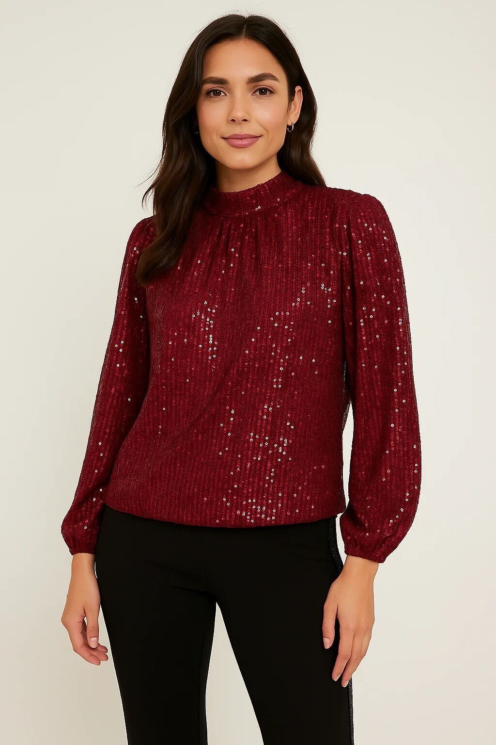 Top con tacca sulla schiena in paillettes
