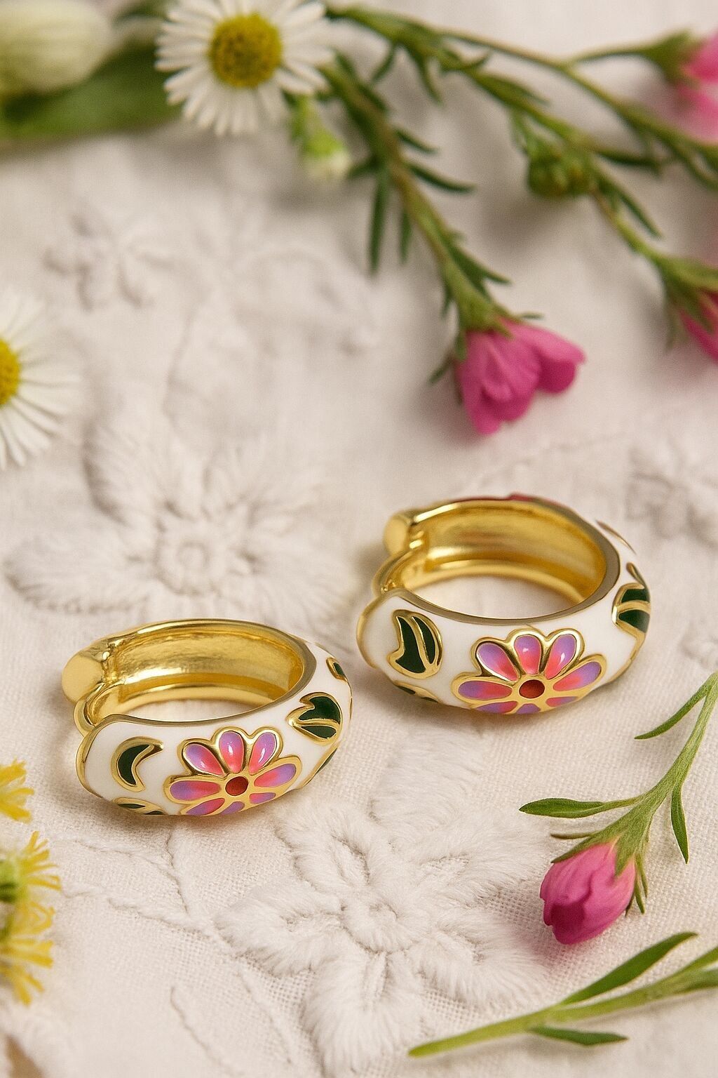 Bohemian floral hopp earrings