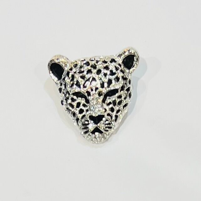 Spilla a forma di testa di pantera con strass scintillanti