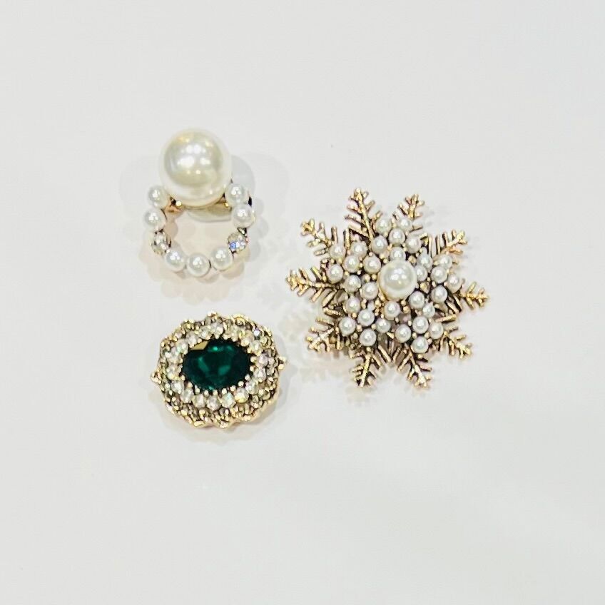 Set di 3 spille vintage chic con perle e strass