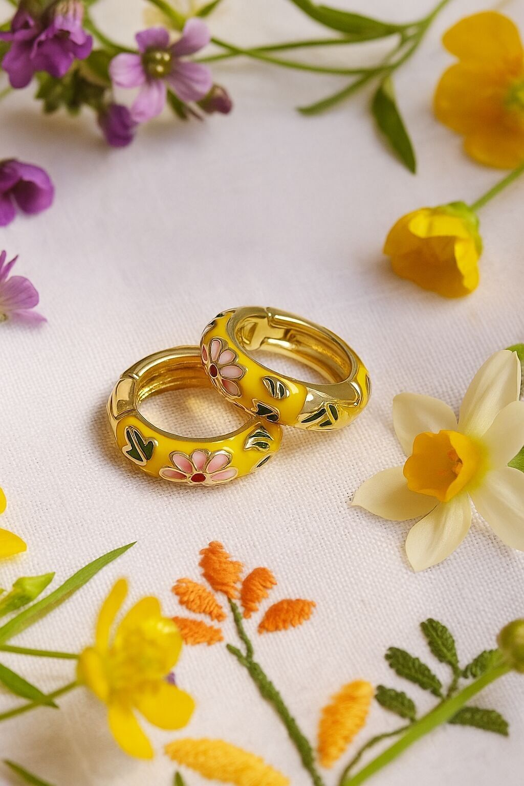 Bohemian floral hopp earrings