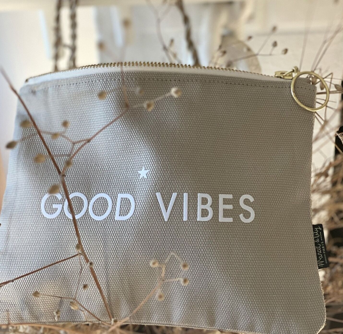 Pochette "Good Vibes" mastic