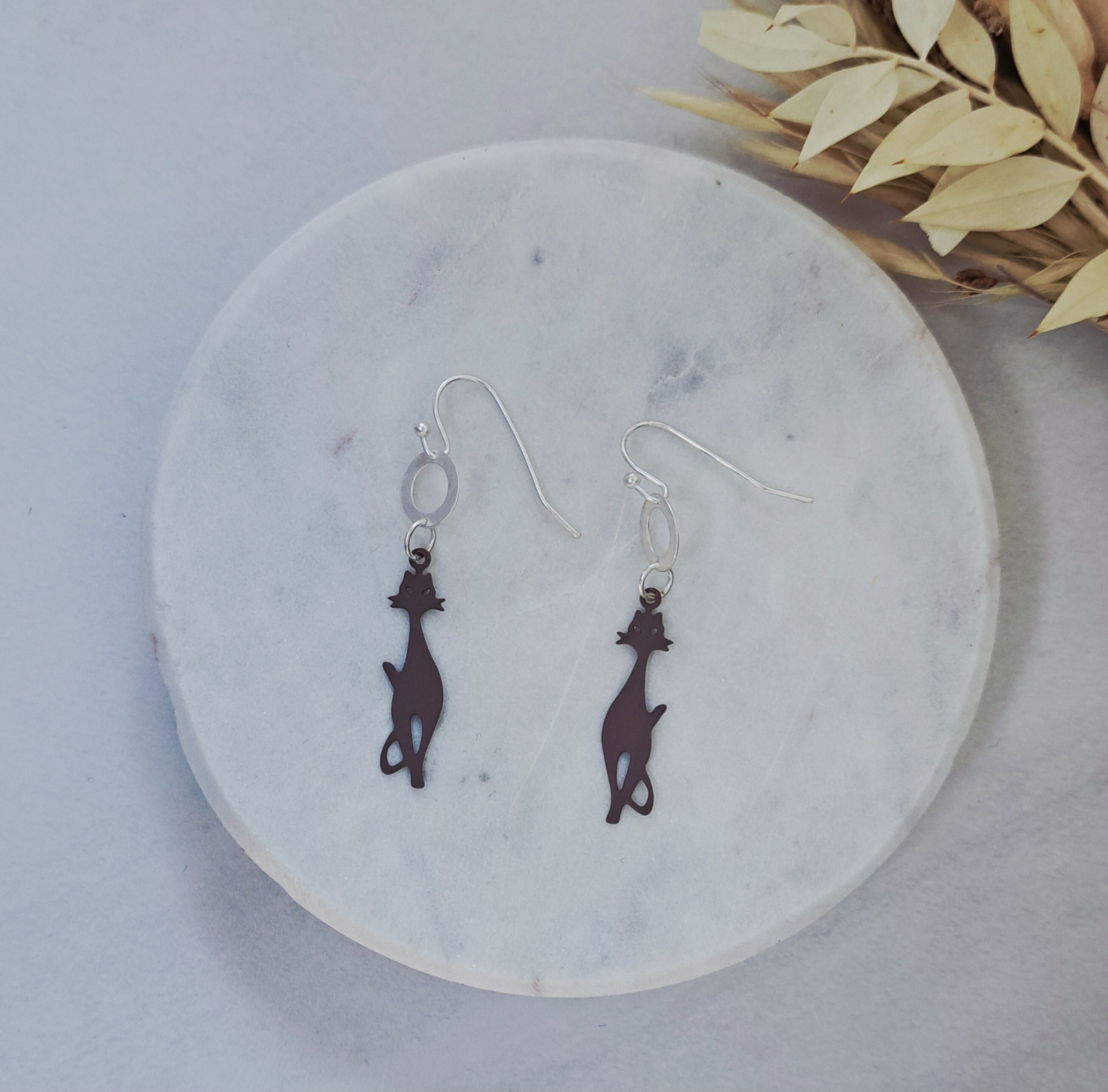 orecchini-sagoma di gatto- quercia/argento opaco