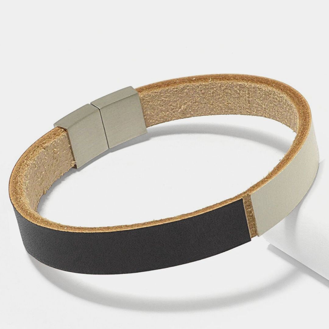 Leather Star FD38 – Einzigartiges Herrenarmband in Schwarz & Weiß