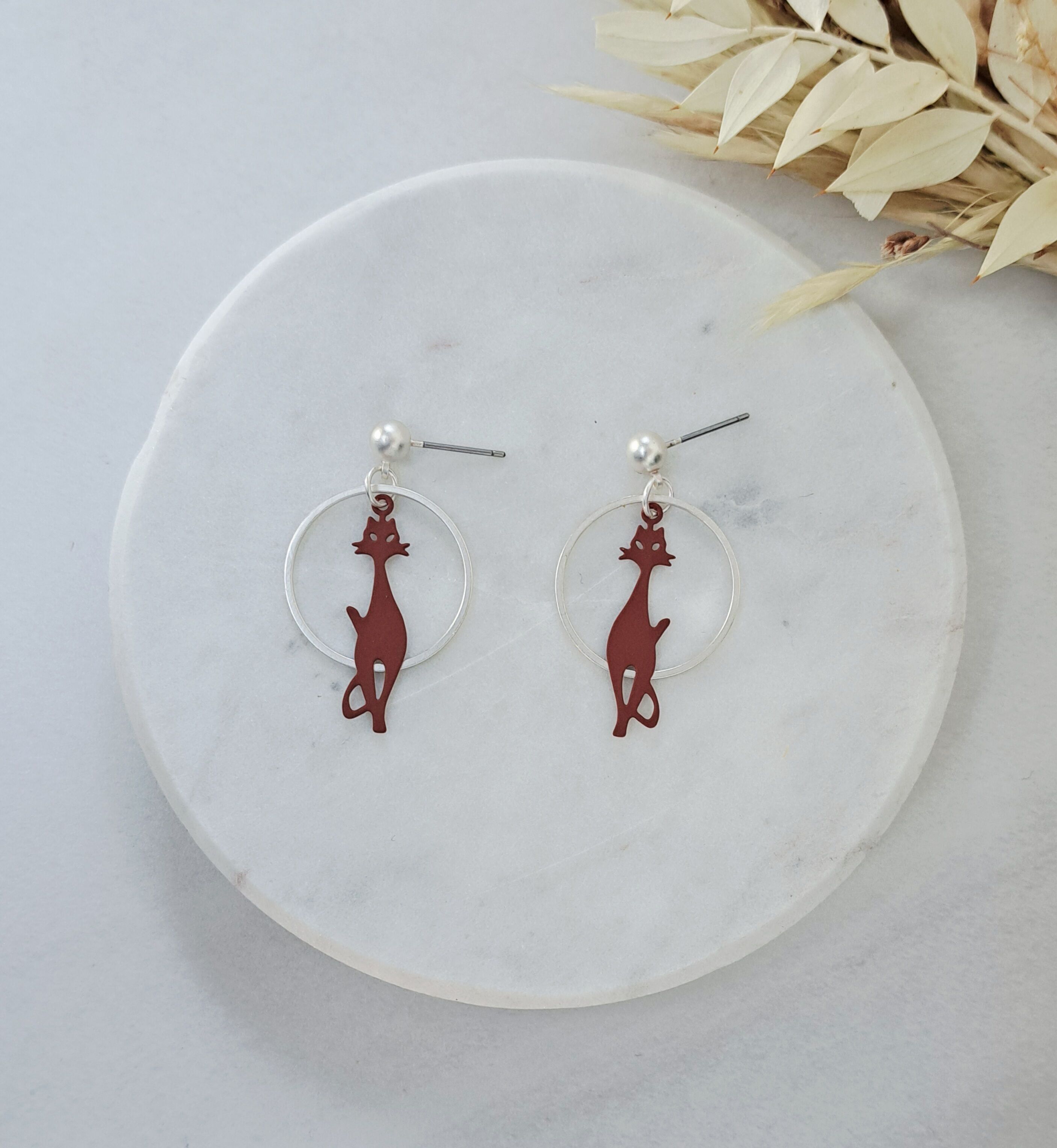 orecchini - palla di gatto con sagoma di gatto-volpe/argento opaco