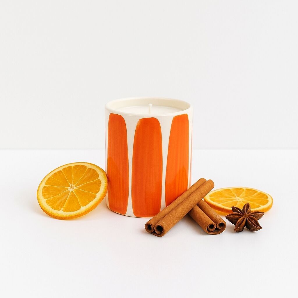 WEIHNACHTSKERZE IN ORANGE UND ZIMT