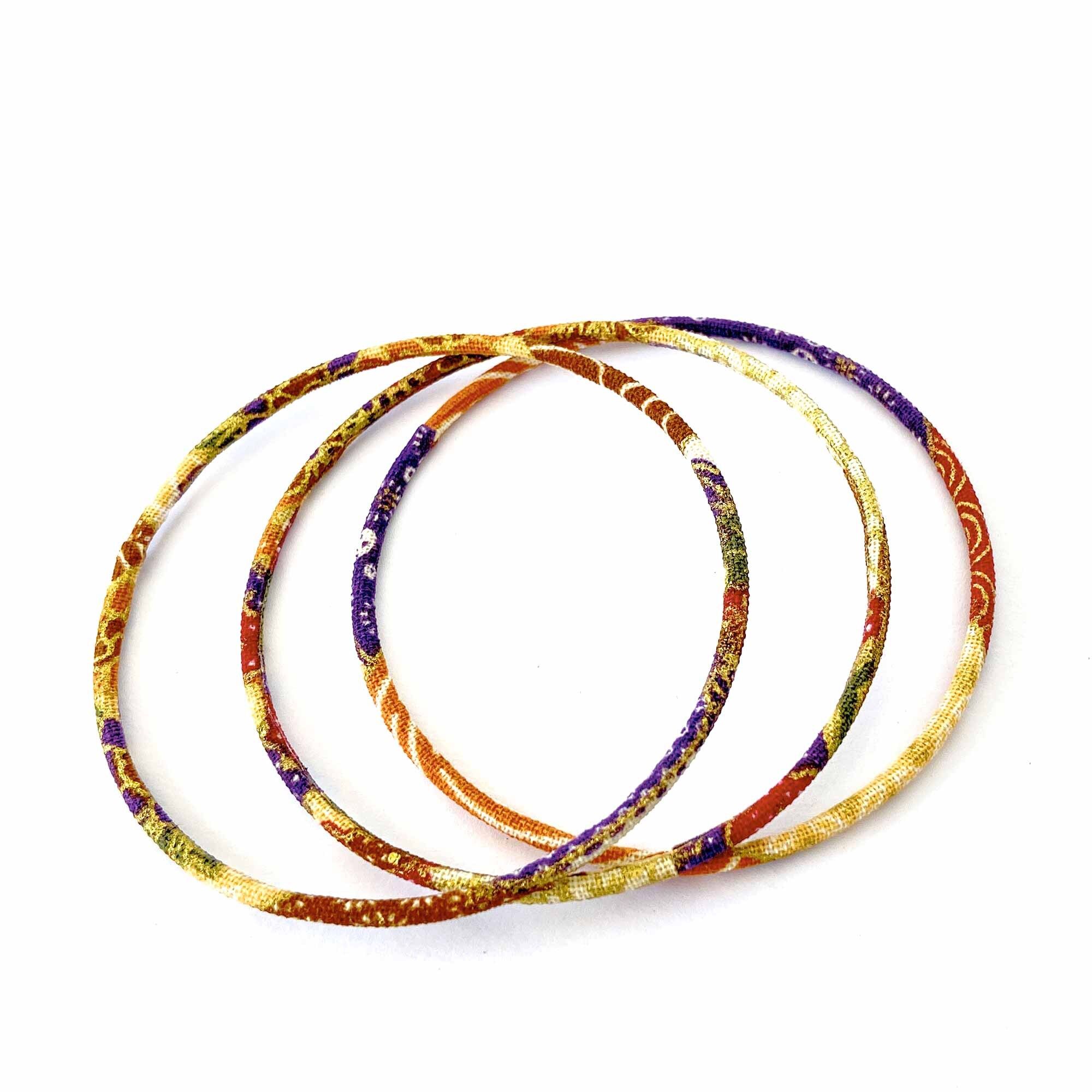 Feiner japanischer Nami-Armreif in Rot, Orange und Gold