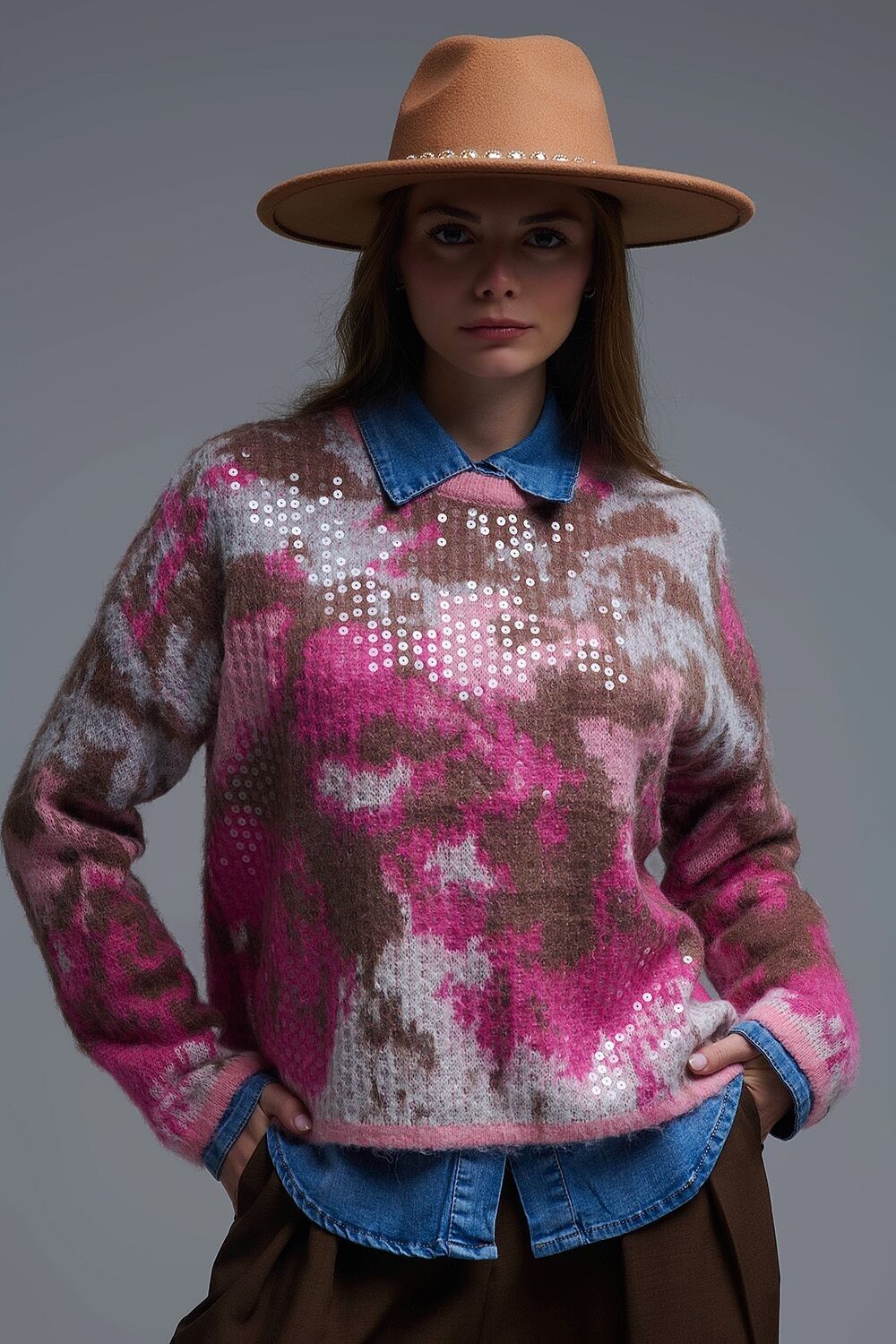 Rosa Pullover mit Tiermuster und Pailletten