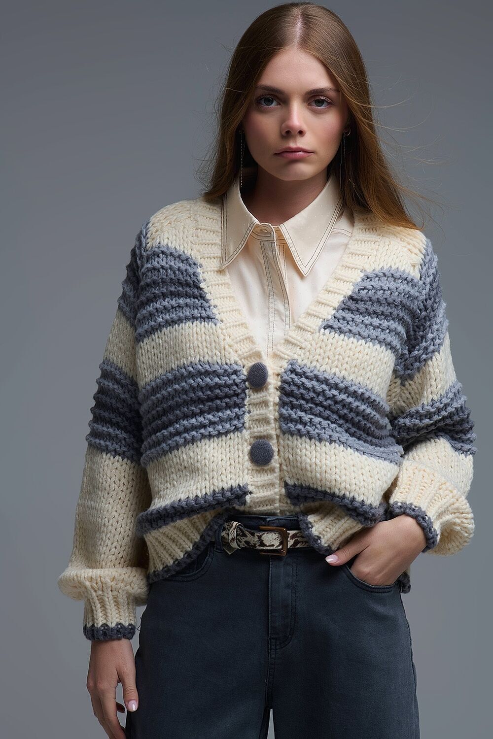 Cardigan in maglia grossa con scollo a V a righe grigio e crema