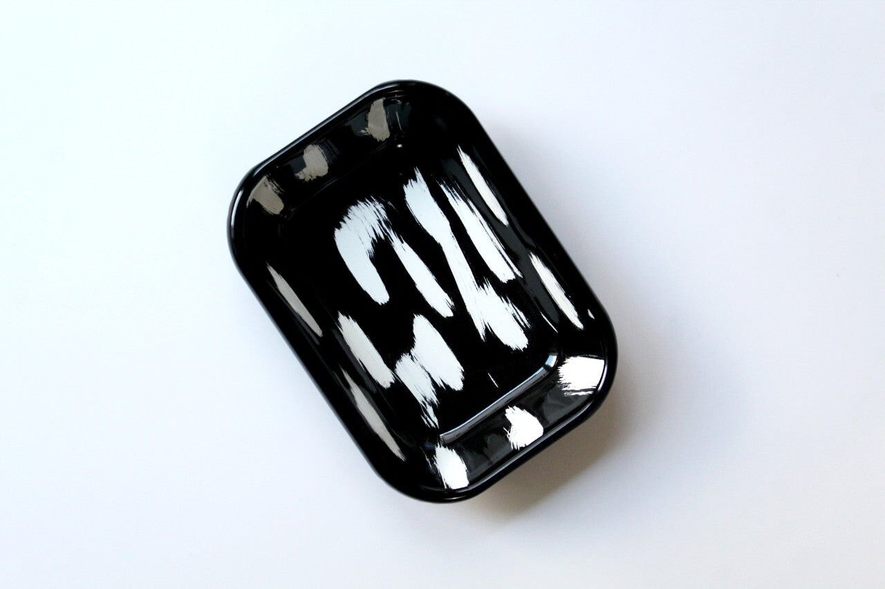 Plat de service et de rôtisserie rectangulaire en émail de la collection Stripe