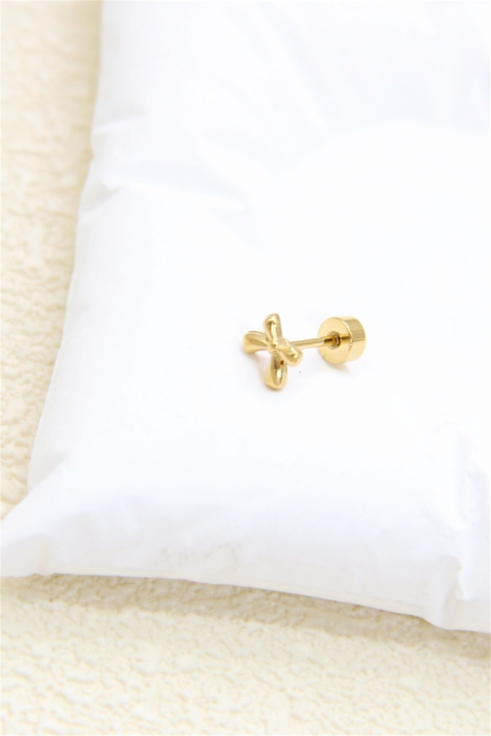 Gold-Plated Stainless Steel Bow Knot Piercing – Ear or Cartilage Jewelry