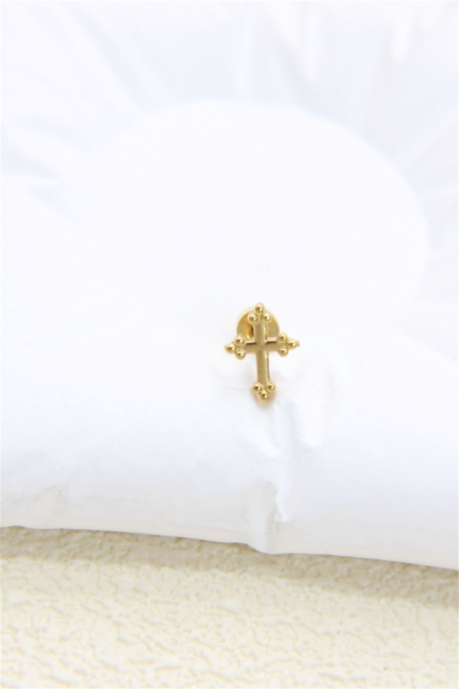 Gold Cross Piercing in Stainless Steel – Ear or Cartilage Jewelry