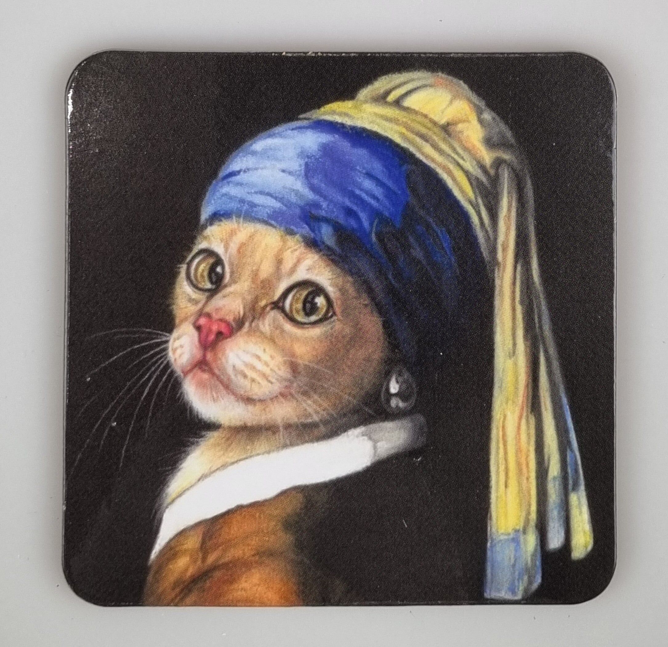 Montagne de table 38-023 - Fille aux perles