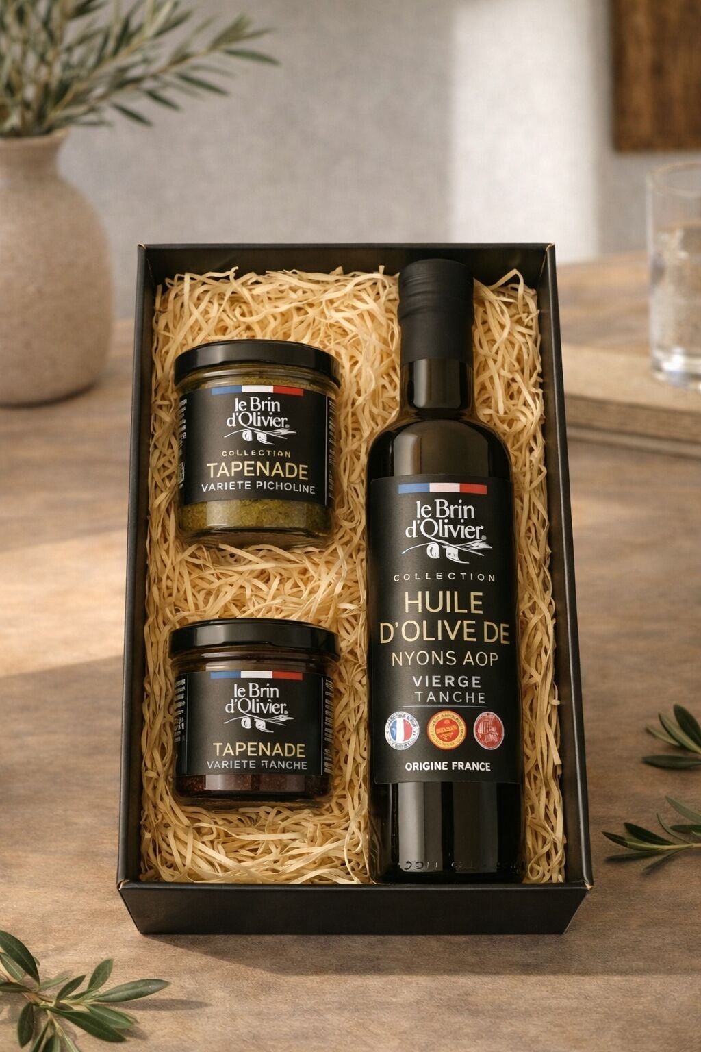 FESTLICHES GESCHENKSET – Sortiment an Ölen und Tapenaden
