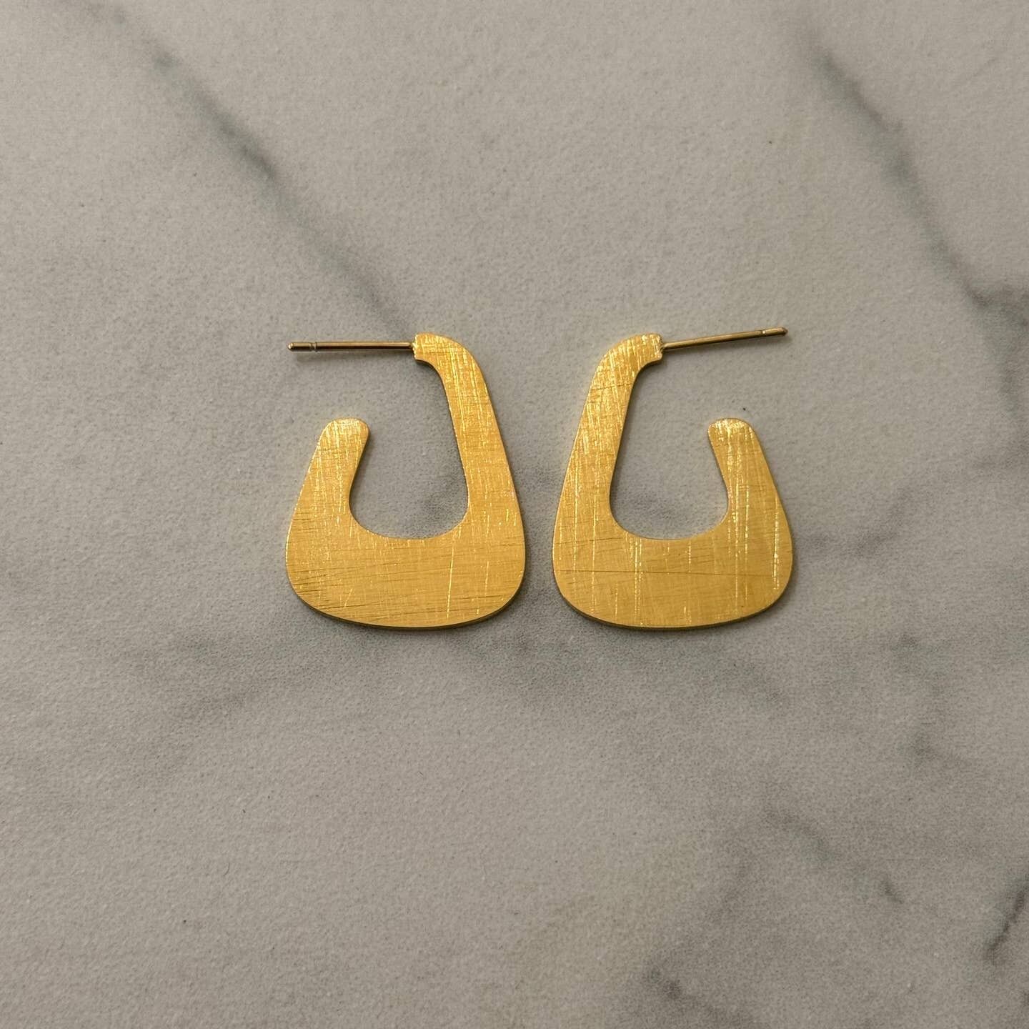 Tespa Brushed Gold  Earrings 