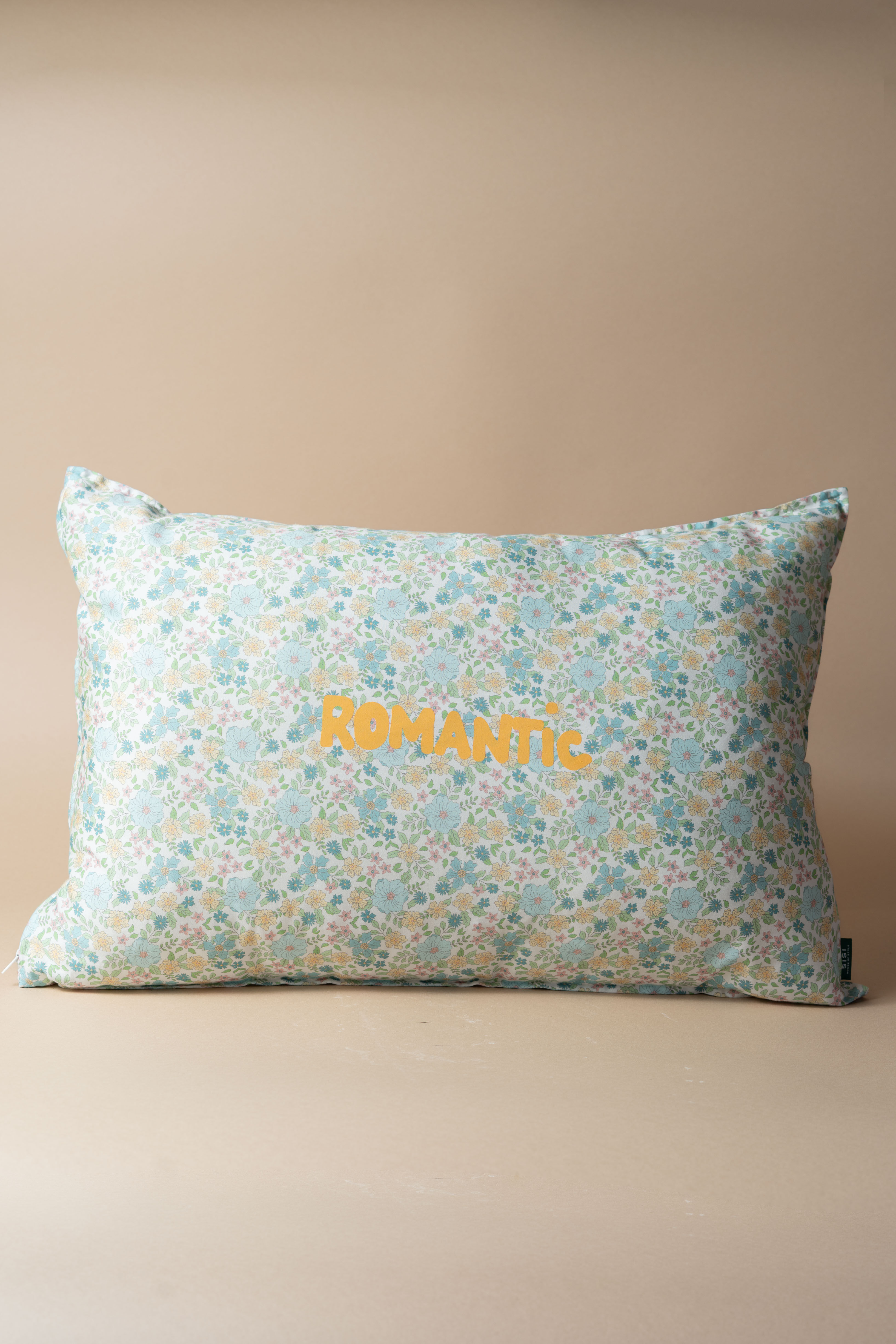 Sisis cushion, Romantic