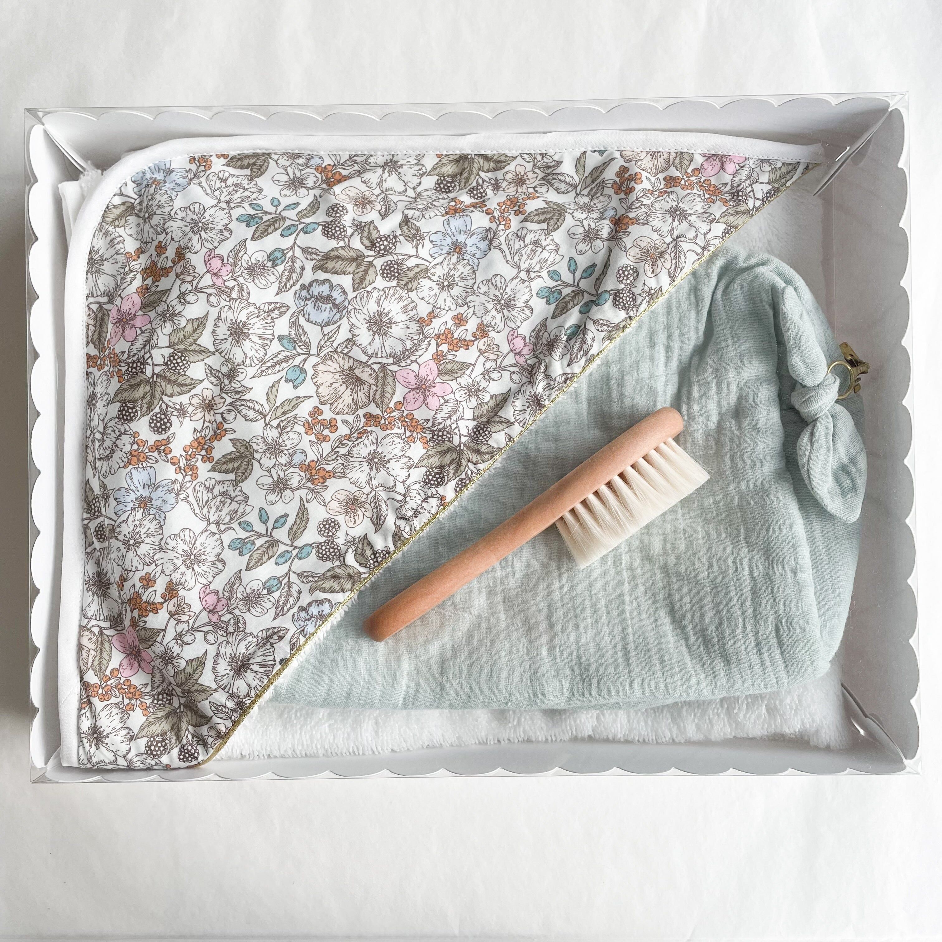 Set regalo personalizzato per il bagnetto del bambino con bacche