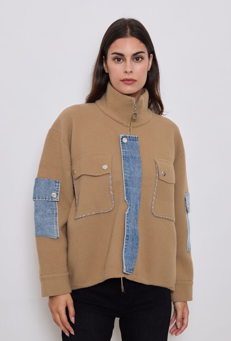 Giacca effetto lana con dettagli in denim