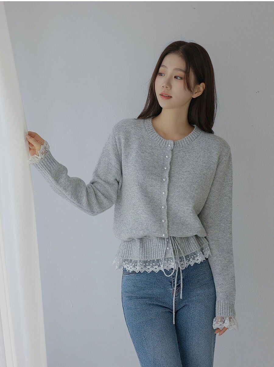 Cardigan girocollo con pizzo e coulisse