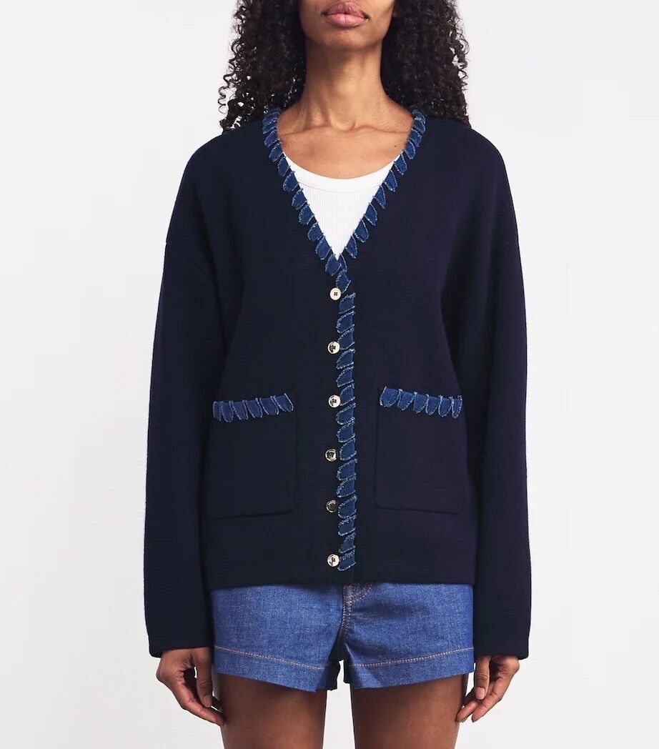 Cardigan lungo con tasche e finiture in denim